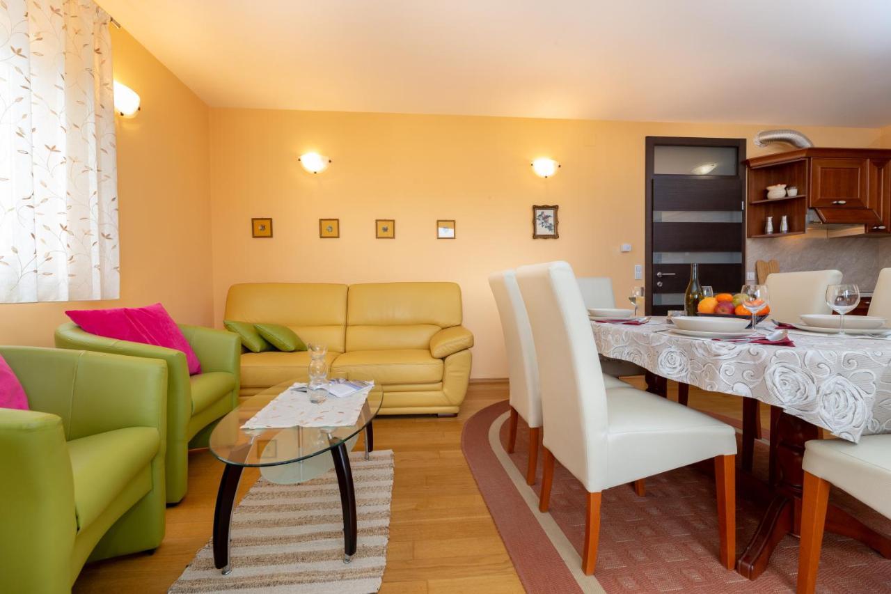 Golden Hope 4+1 Apartment Krk Veglia Exterior foto